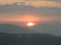 きょうの夕陽(奥から神室岳、蕃山、青葉山)タワービルより