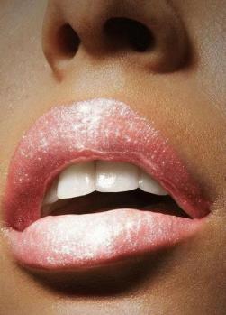 The Hottest Lips You will Ever Find7