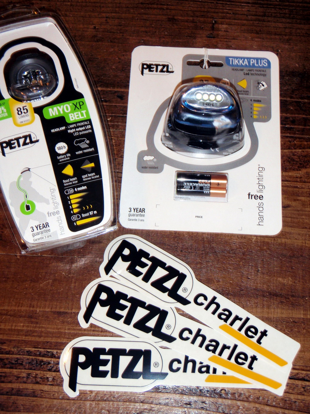 Petzl ペツル製品お買い上げの方全員に非売品ステッカーをプレゼント 